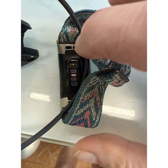 Lot of 4 Fitness Trackers 2 Fitbit Some Working As Is Striiv And mota - Picture 2 of 12